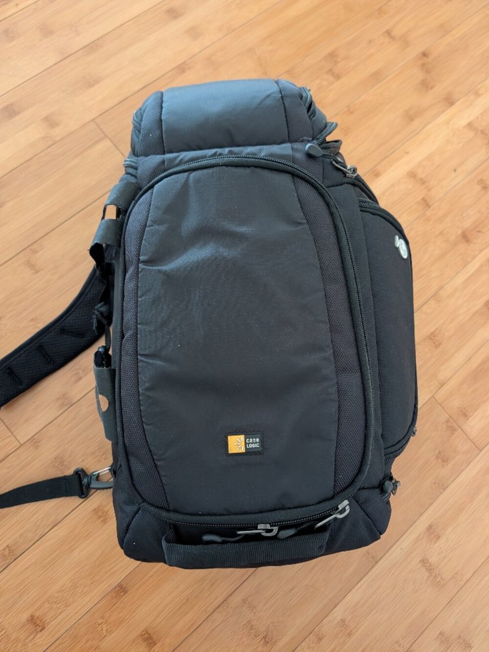 Case Logic DSLR camera backpack